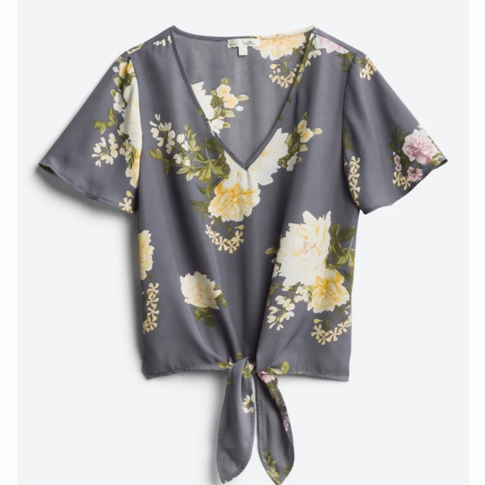 Arella Tie Front Blouse - M